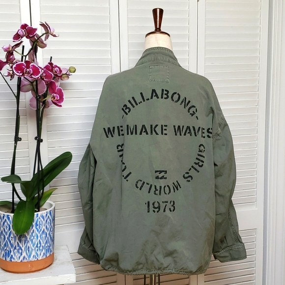 Billabong Jackets & Blazers - Billabong  Size  S "We Make Waves" Cargo Jacket